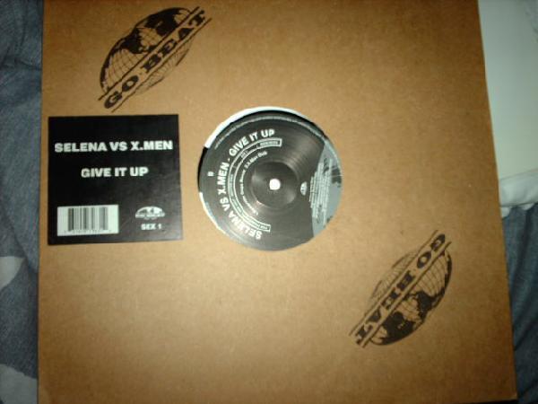 Selena (5) - Give It Up